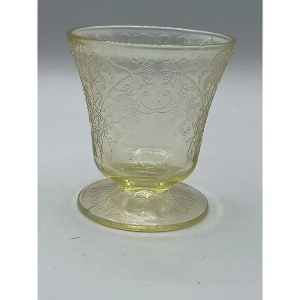 Hazel Atlas Florentine Yellow Poppy Footed‎ Tumbler
